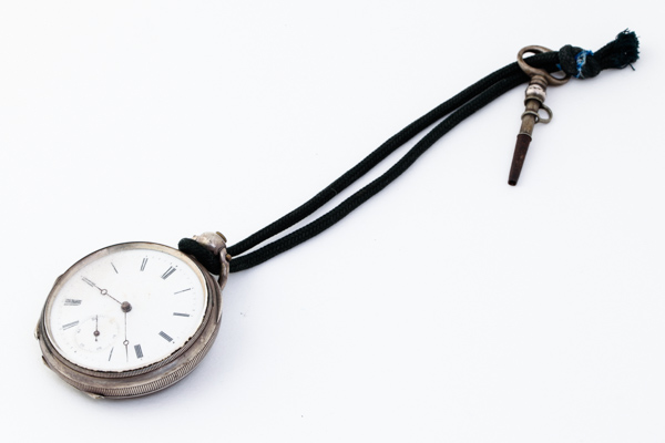 レトロ感が人気！懐中時計をカインドベアにお売りください – カインドベア 辻堂店 ブログ