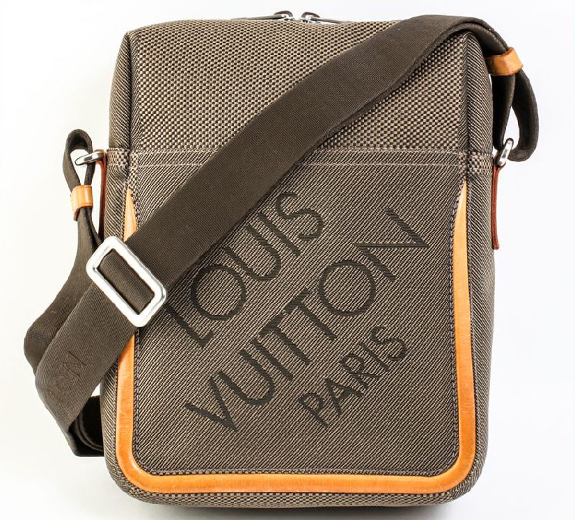 Louis Vuitton】 ルイ・ヴィトンのショルダーバッグ 「ダミエジェアン 